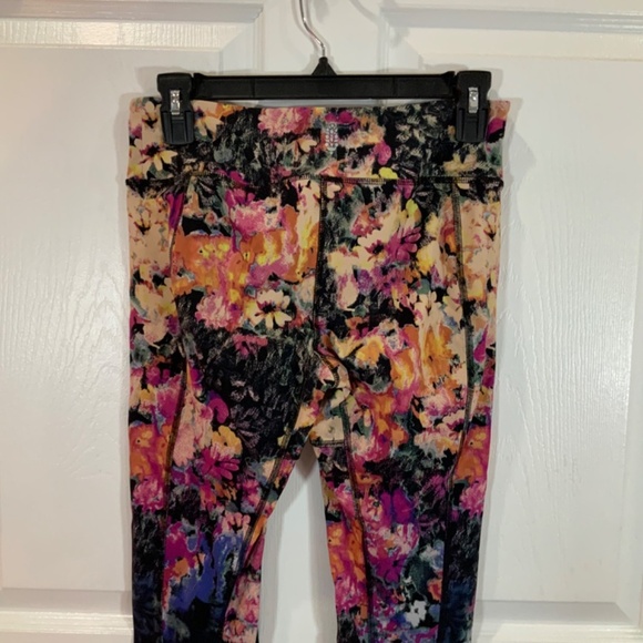 Free People Movement Idris Floral Motif Leggings Size S - Picture 7 of 11